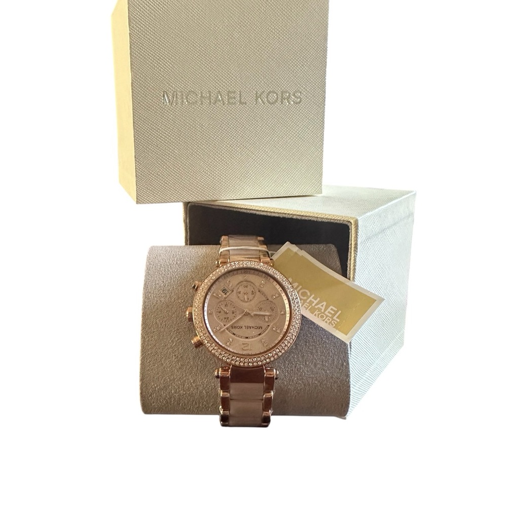 Michael Kors Rose Gold Tone Watch - Picture 2 of 6